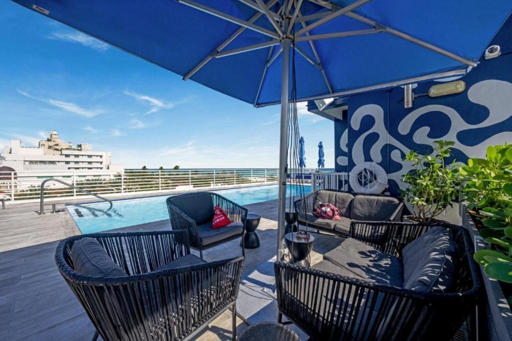 Suite With Rooftop-Pool And Bar On Ocean Dr Miami Beach Exterior photo